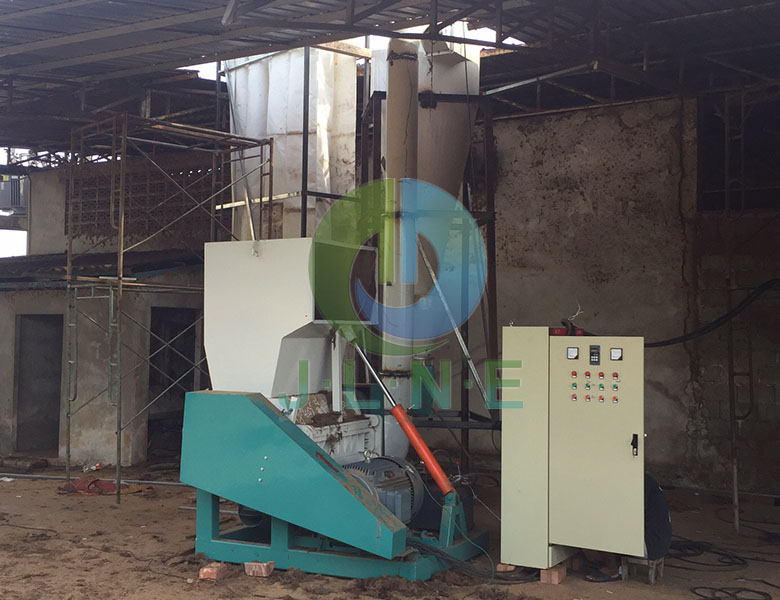 Palm Fiber Crusher